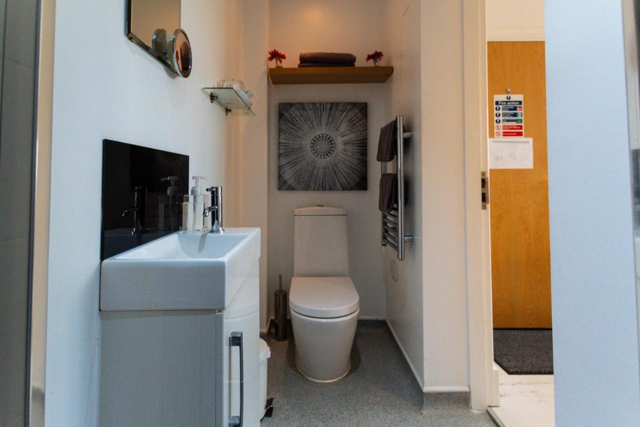 Domus House Studio Apartments In Chester City Centre With Free Parking By Rework Accommodation Екстер'єр фото