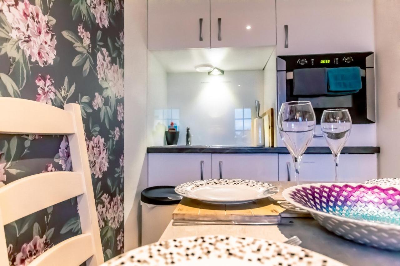 Domus House Studio Apartments In Chester City Centre With Free Parking By Rework Accommodation Екстер'єр фото